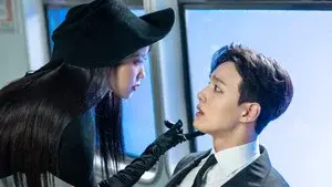 Welcome to Hotel Del Luna